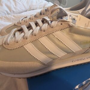 Adidas SL 72 Cream and White Sneakers 9 Women
